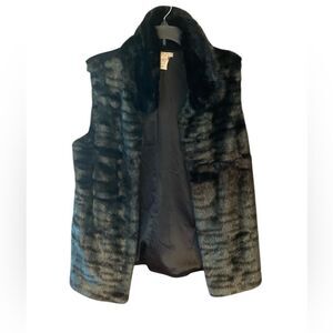 Albert Makali Sz L Elegant Black Green Tint Faux Funky Fun Fur Sleeveless Vest